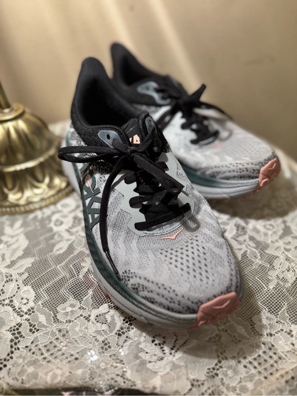 Hoka challengers ATR Harbor Mist